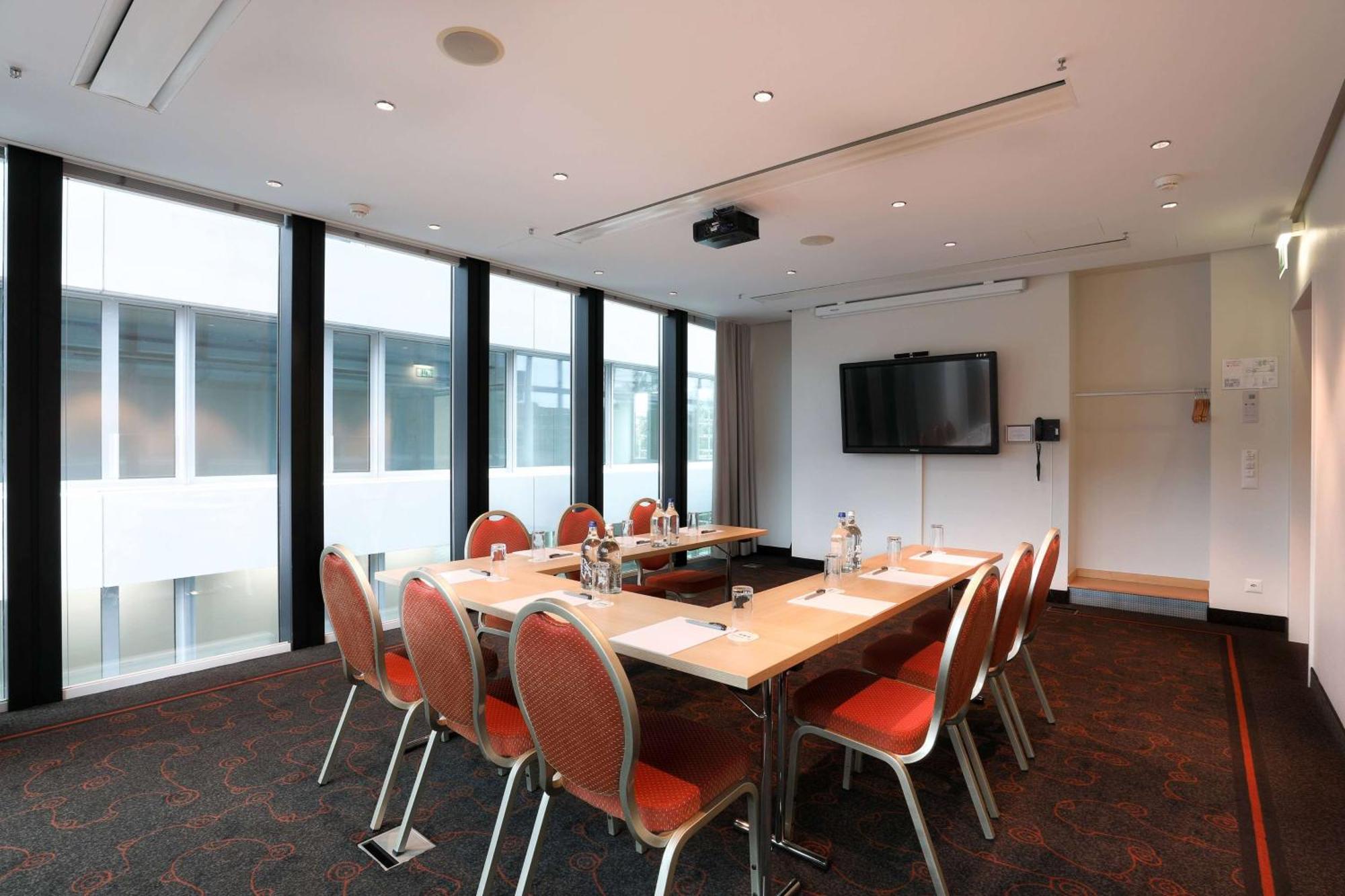 Hyperion Hotel Basel Bagian luar foto